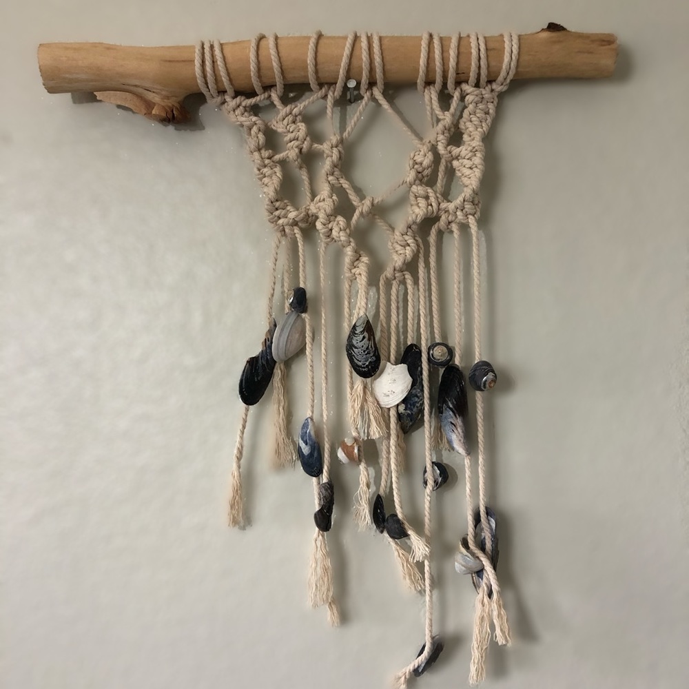 Natural Wood Seashell Macramé Wall Hanging
